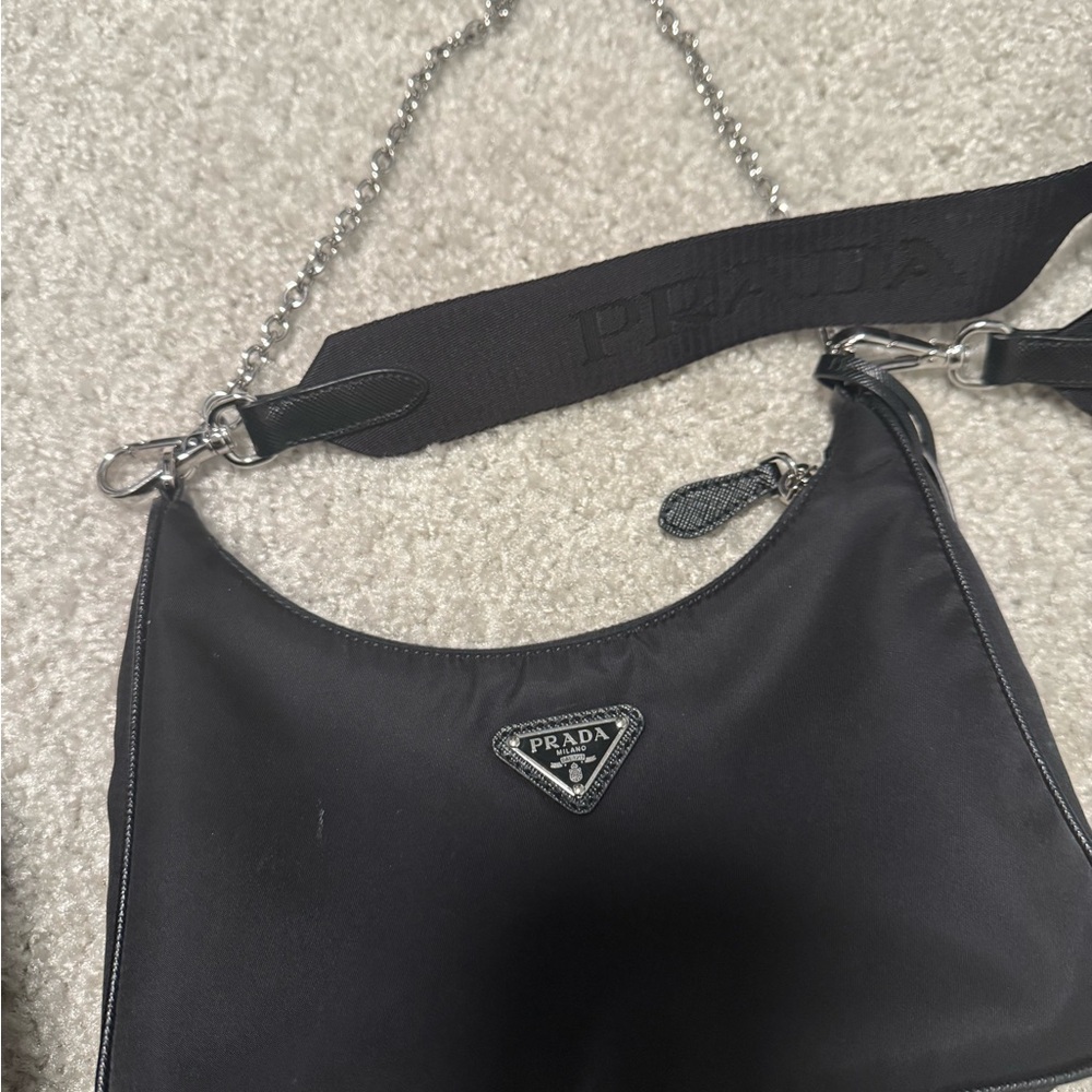 Prada Black Crossbody Bag with Textured Design - Picture 5 of 6